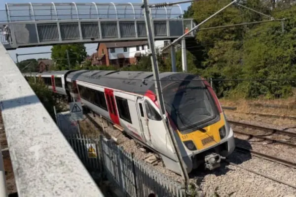 У Вікфорді зійшов з рейок пасажирський поїзд компанії Greater Anglia